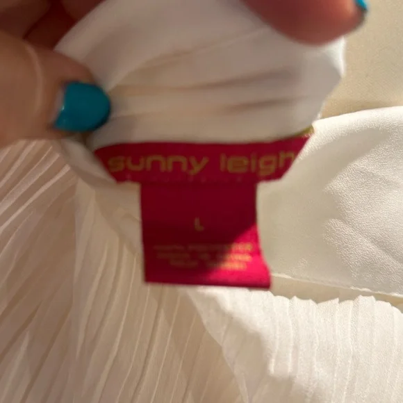 Sunny Leigh White Ruffled Notched Collar Blouse - Picture 6 of 6